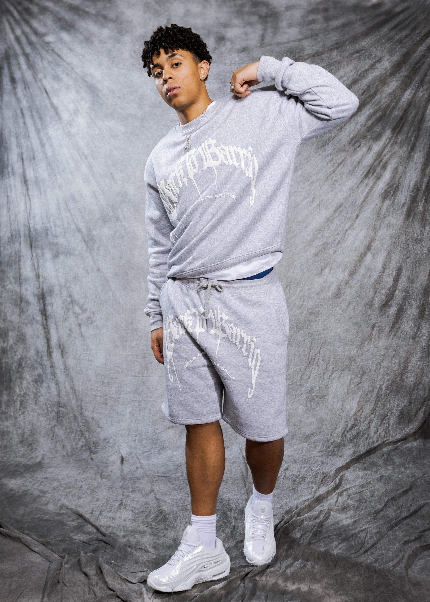 BTB - EL BARRIO - CREWNECK - GREY